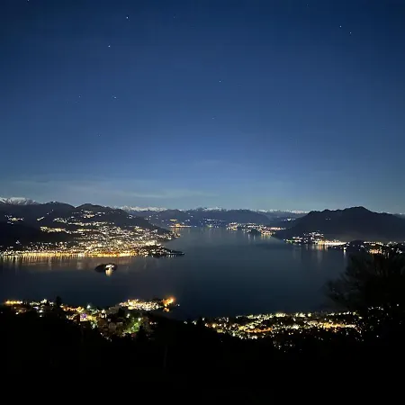Private Luxury & Silence Retreat With Spectacular View Over The Maggiore Frühstückspension Stresa