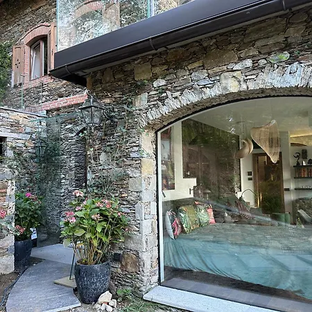 Private Luxury & Silence Retreat With Spectacular View Over The Maggiore Bed & Breakfast 4*