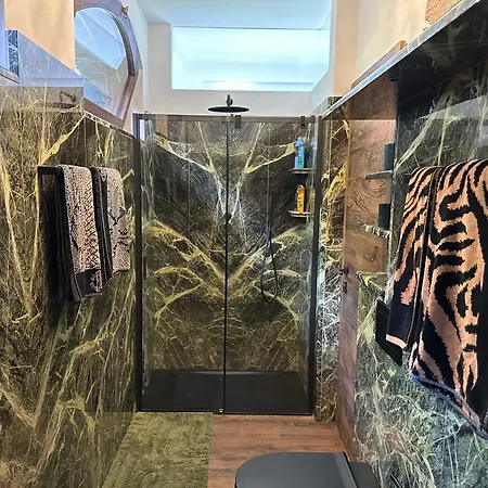 Bed and Breakfast Private Luxury & Silence Retreat With Spectacular View Over The Maggiore Στρέσα