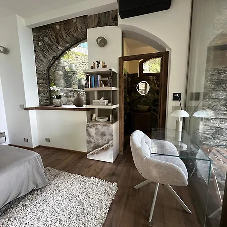 Bed and Breakfast Private Luxury & Silence Retreat With Spectacular View Over The Maggiore Στρέσα