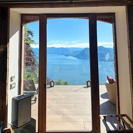 Private Luxury & Silence Retreat With Spectacular View Over The Maggiore Bed & Breakfast