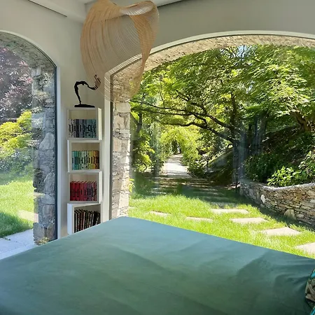 Private Luxury & Silence Retreat With Spectacular View Over The Maggiore Bed & Breakfast 4*