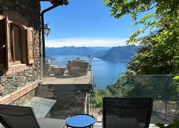 Private Luxury & Silence Retreat With Spectacular View Over The Maggiore Bed & Breakfast Stresa