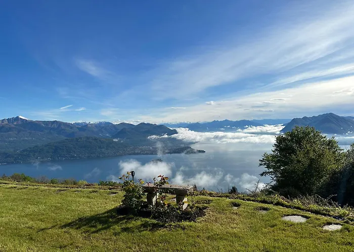 Bed & Breakfast Private Luxury & Silence Retreat With Spectacular View Over The Maggiore Stresa