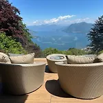 Private Luxury & Silence Retreat With Spectacular View Over The Maggiore Bed & Breakfast
