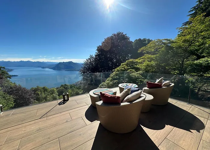 Private Luxury & Silence Retreat With Spectacular View Over The Maggiore Готель типу 